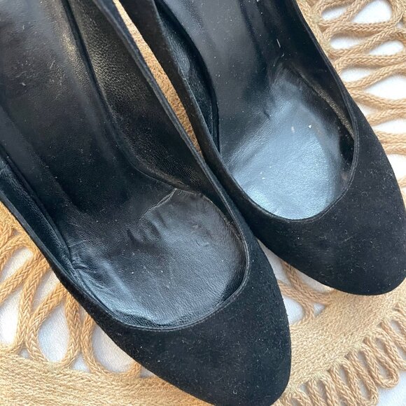 Gucci Black Suede Round Toe Pumps Heels Size EU 40 - Picture 8 of 14